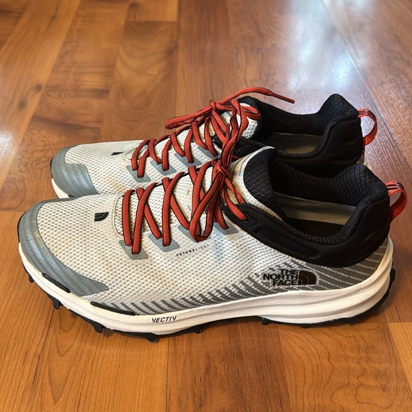 The Northface Vectiv Futurelight Hiking Shoes Size 13 Men’s - Picture 3 of 11